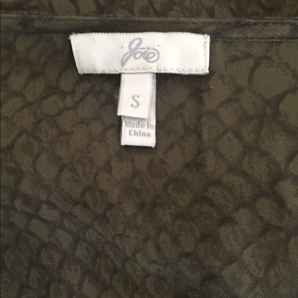 EUC | Joie | Snakeskin Silk Blouse! - Picture 6 of 8